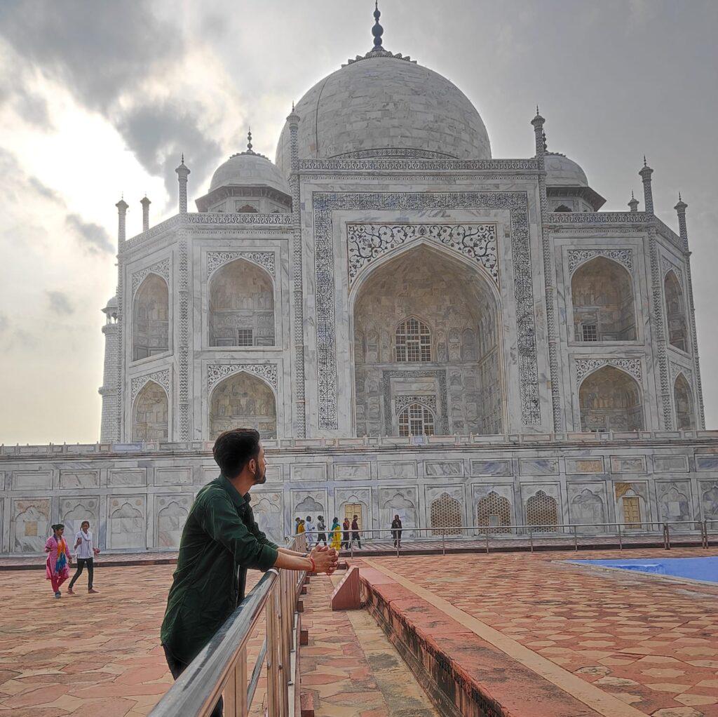 Sunrise Points in India(Taj Mahal, Agra)